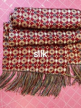SILK Red Geometric Pattern Men’s Silk Scarf with Fringe